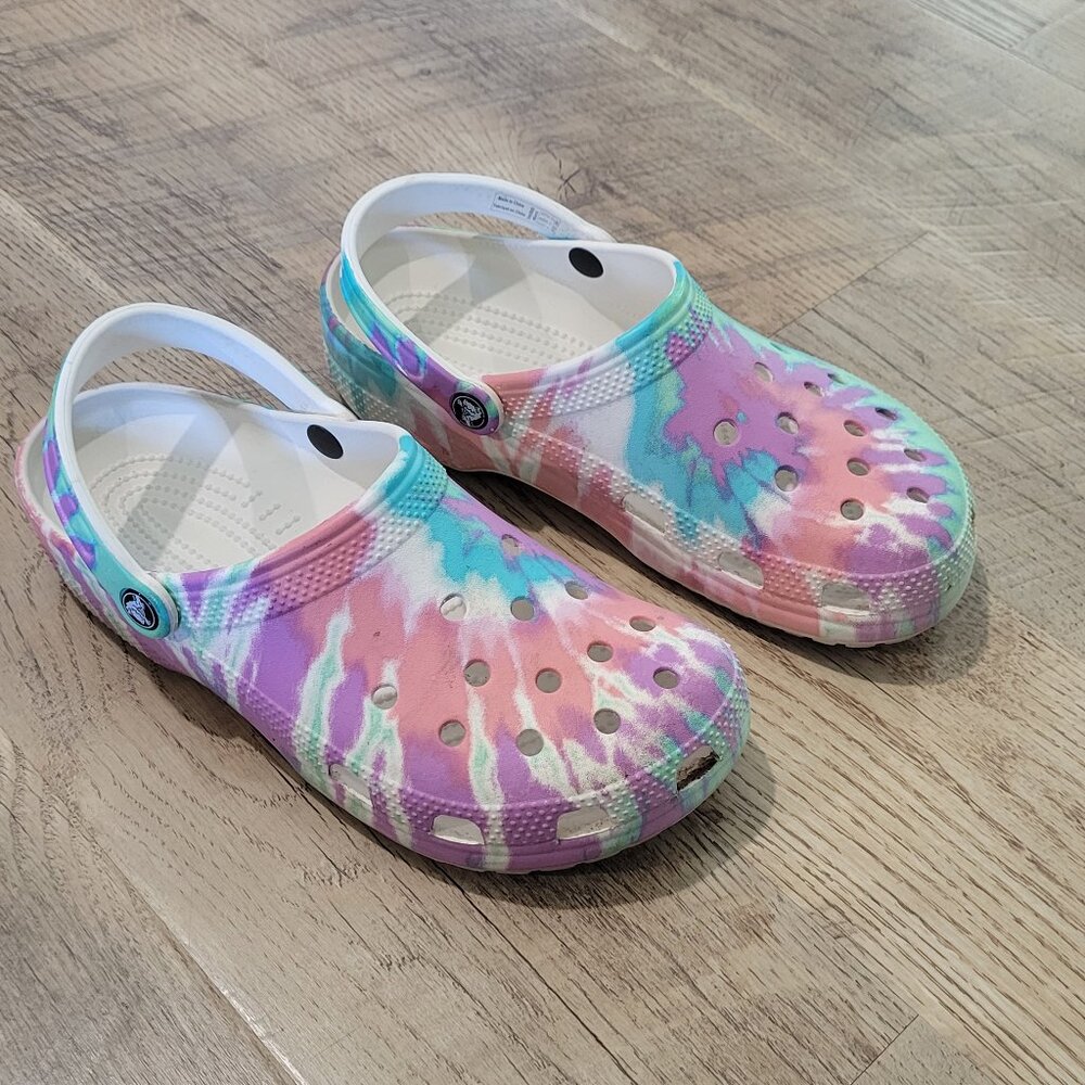 Pretty & Fun Tie Dye Crocs